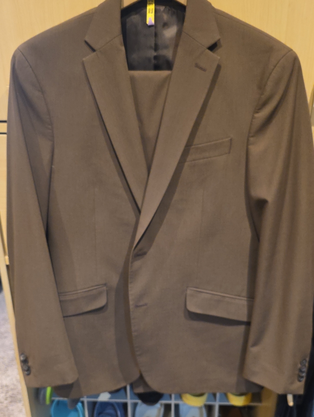 Kenneth Cole REACTION Men's Brown Single-Breasted Suit